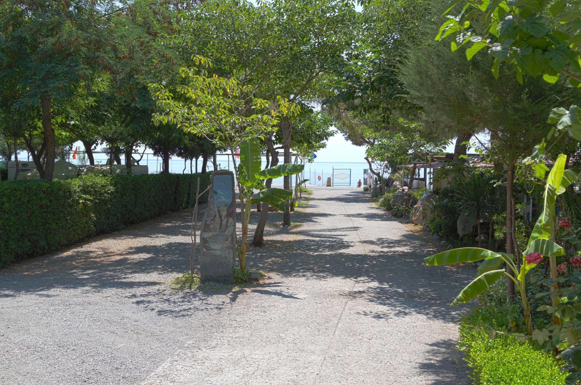 Camping La Focetta Sicula SantʼAlessio Siculo Εξωτερικό φωτογραφία